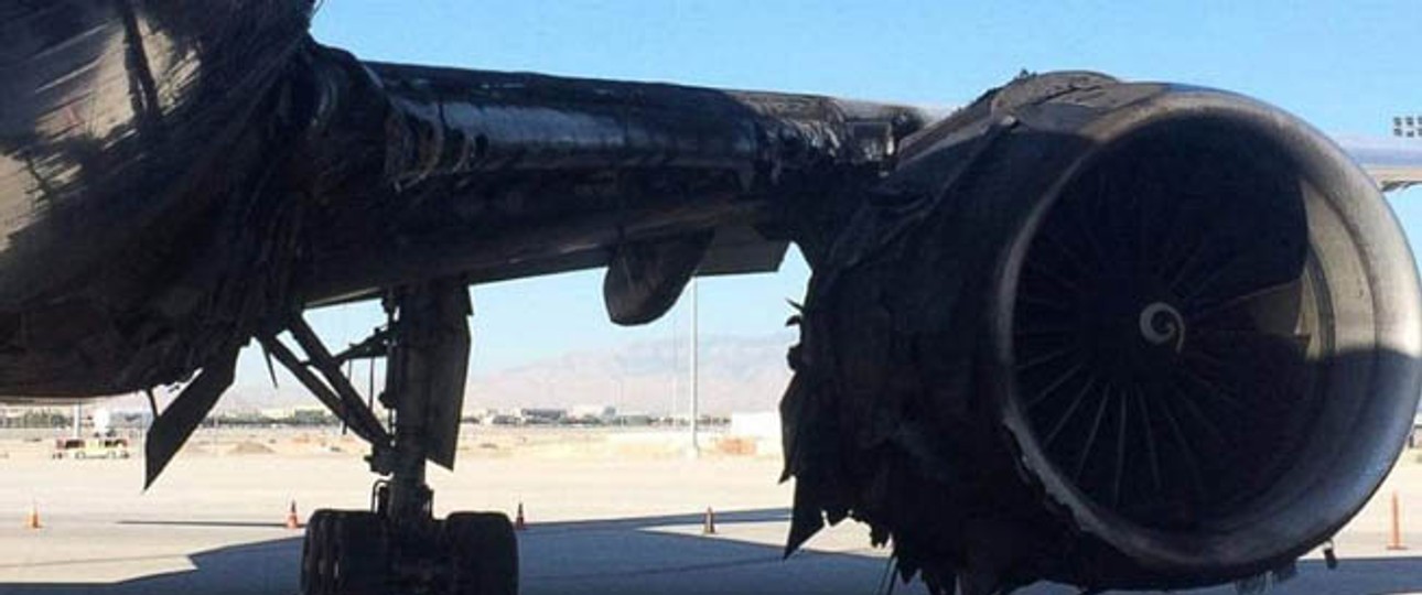 Boeing 777 von British Airways nach dem Brand: GE untersucht nun mehrere Triebwerke.