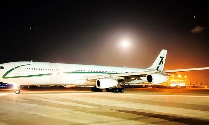 Air X Charter bietet die Möglichkeit, einen Airbus A340-300 zu chartern. Registriert ist die Maschine auf Malta.