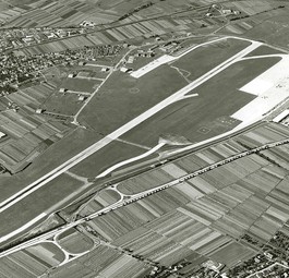 Der Flughafen Stuttgart wurde 1939 eröffnet, zog wegen des Zweiten Weltkrieges aber kaum zivilen Verkehr an. Im Jahr 1969 (Bild) ging es in Echterdingen immer noch ziemlich geruhsam zu und her.