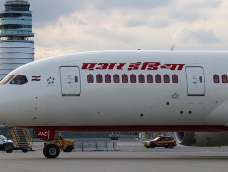 Dreamliner von Air India am Flughafen Wien: Die Airline kommt künftig nur noch zum Tanken nach Wien.