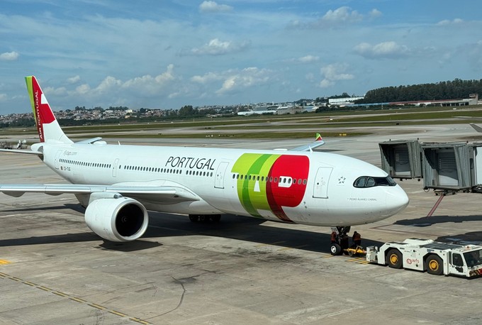 Platz 2: Tap Air Portugal mit 19 A330-900. (Kabine: 34 Sitze in der Business Class, 264 in der Economy)