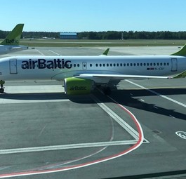Airbus A220 von Air Baltic: Im Sommer für Lufthansa unterwegs.