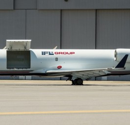 Bombardier CRJ100 nachdem Umbau zum Frachter: Teurer im Betrieb, günstig in der Anschaffung.