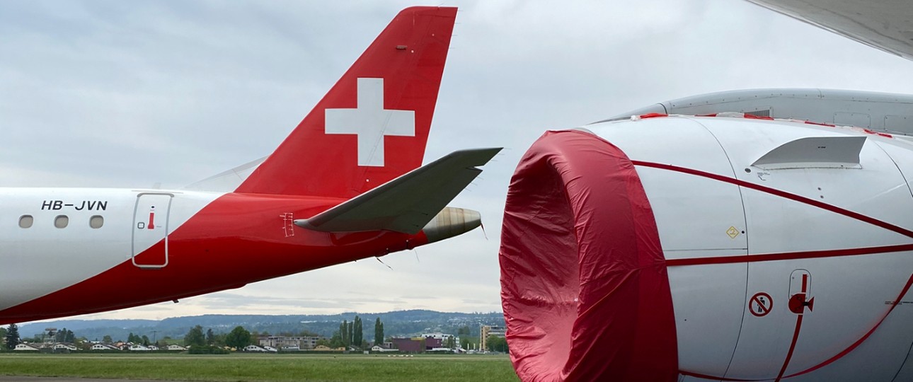 Geparkte Flieger von Helvetic Airways in Dübendorf: Die vier Maschinen bleiben vorerst dort.