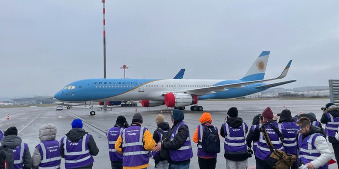 Flugzeuge der Staatsoberhäupter geparkt am Flughafen Zürich