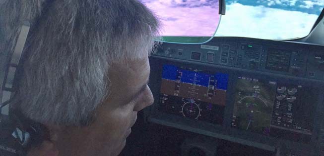 Die Testpiloten schwärmen vom Cockpit, das sehr aufgeräumt wirkt.