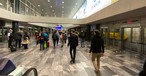 Die Skymetro des Flughafens Zürich wird täglich von rund 18.000 Menschen genutzt.