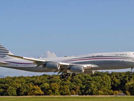 Boeing 747-8 mit dem Kennzeichen A7-HBJ: Bekommt sie Donald Trump als Übergangs-Air Force One?