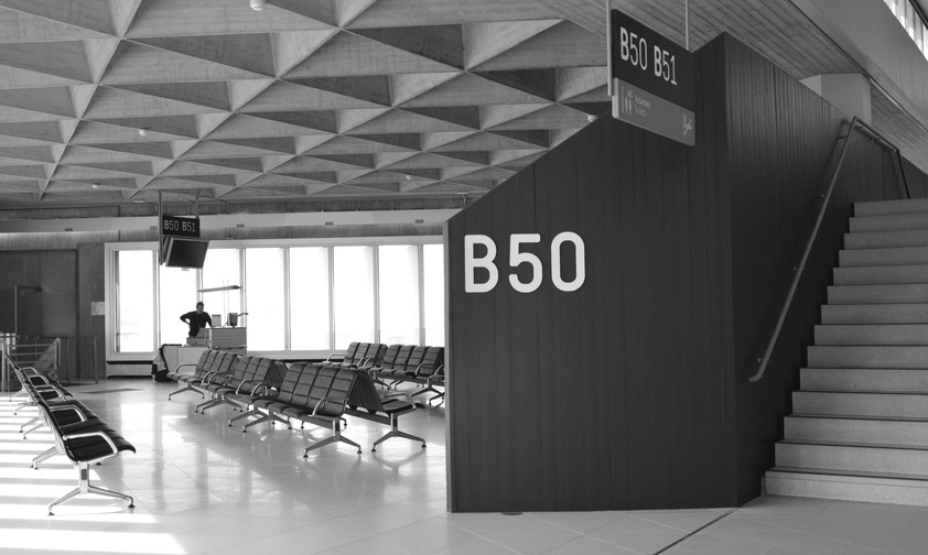 Abflugsteig am Flughafen Köln/Bonn heute: Zeitlose Architektur aus den 1970er-Jahren.