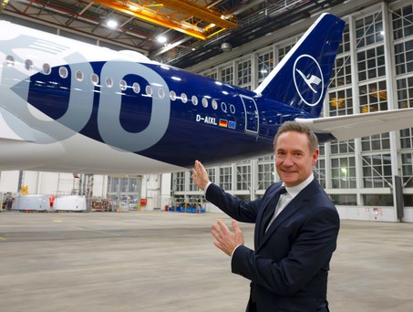 Jens Ritter: «Wir werden den kompletten Onboard-Service erneuern – von Zwei-Sterne-Menüs in der First Class bis hin zu drei warmen Mahlzeiten in der Economy.» 