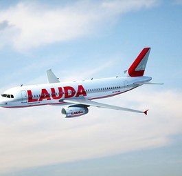 Lauda ganz groß: Der Name des ehemaligen Besitzers prangt künftig prominent auf den Flugzeugen von Laudamotion.