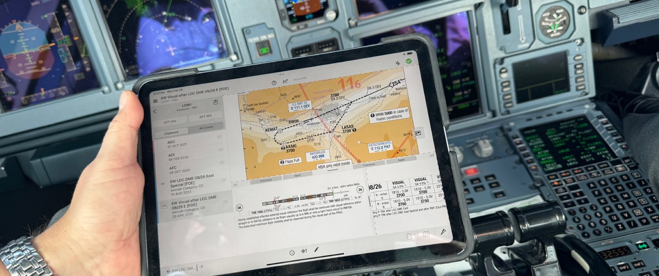 Das Ziel auf dem Tablet: Im Airbus A319 ...