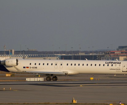 Bombardier CRJ 900 von Lufthansa Cityline: Fliegt nicht mehr und sorgt für eine Lücke.