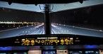 Blick aus dem Cockpit: Das Herz des Flugzeuges soll besser geschützt werden.