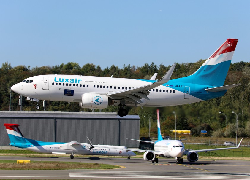 Boeing 737-700 von Luxair mit Beklebung zumThrownwechsel. Ab sofort unterwegs.
