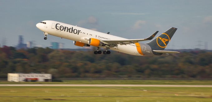 So sieht die aktuelle Bemalung von Condor aus - hier zu sehen auf einer Boeing 767.