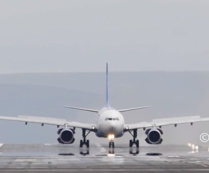 Der Jet musste mit voller Kraft bremsen.