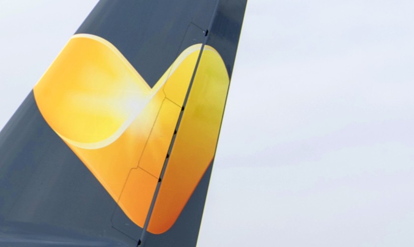 Heckflosse eines Thomas-Cook-Fliegers: Neues Leben für zwei Airlines?