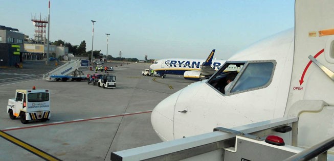 Ryanair  in Brindisi.