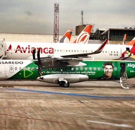 ATR 72 von Passaredo neben Jet von Avianca: Die kleine Airline profitiert von der Pleite der größeren.
