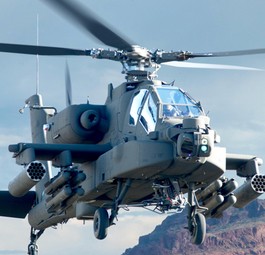 Boeing AH-64 Apache: Absolvierte seinen Erstflug im September 1975.