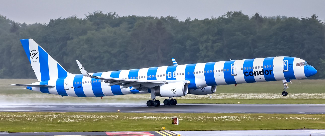 Condors Boeing 757 mit dem Kennzeichen D-ABOI in Hamburg: