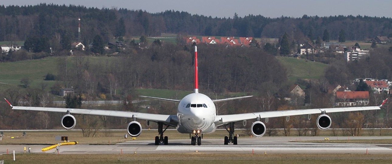HB-JMH: Der Airbus A340 von Swiss kommt in Luzern ins Museum.