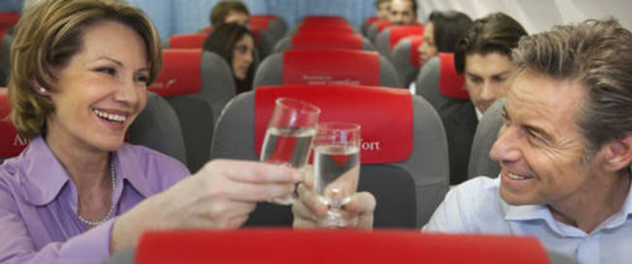 «Prosit Schatzerl»: Silvester kann man im Flug feiern.
