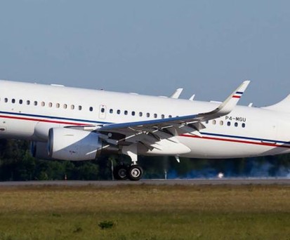 Airbus A319 mit dem Kennzeichen P4-MGU: Gehört laut den USA Andrei Skoch.