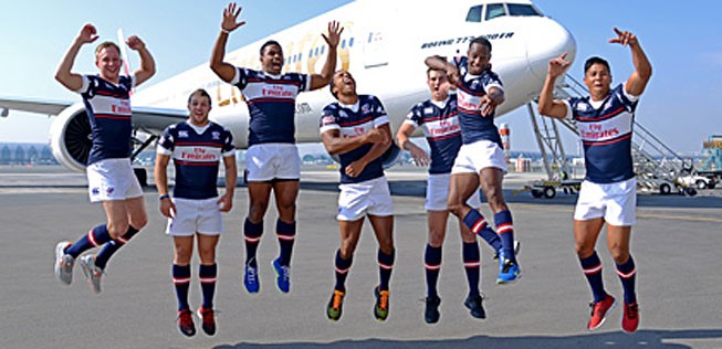 Spieler der US-Rugbymannschaft - mit Emirates als Sponsor: Bei Golfairlines gibts keinen Jubel für Trumps Maßnahmen.