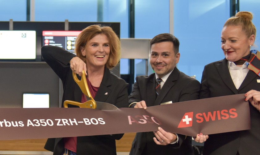 Heike Birlenbach beim Erstflug des Airbus A350 von Swiss: Fast das ganze Berufsleben für Lufthansa Group gearbeitet.