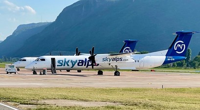 De Havilland Canada Dash 8-400 von Sky Alps in Bozen: Bald auch in Bratislava zu sehen.