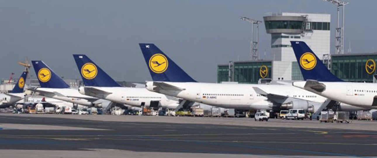 Lufthansa-Jets am Frankfurter Flughafen