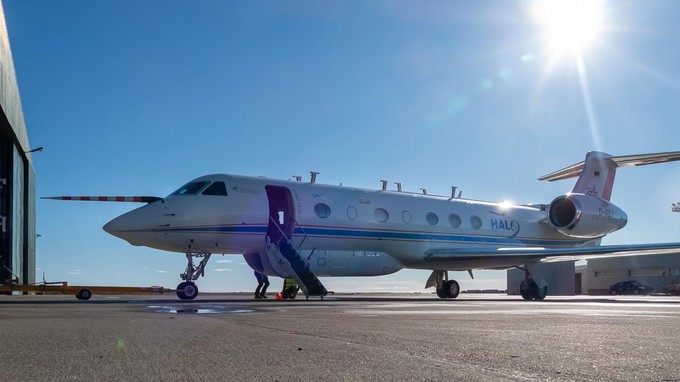 2004 vereinbarte die Regierung in Berlin, der Freistaat Bayern und die Institute die gemeinsame Finanzierung einer Gulfstream G550.