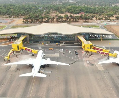 Vorfeld des Freetown International Airport: Bald soll es mehr Verbindungen nach Europa geben.