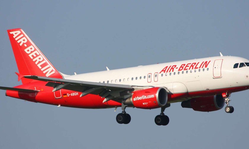 Die D-ABGH im Jahr 2007 in Air-Berlin-Lackierung: Die Maschine erhält als erste den City Airlines Auftritt.