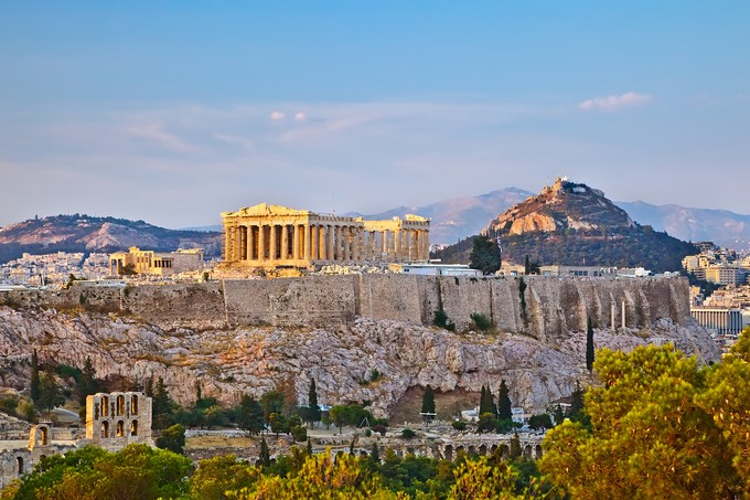 Und nun zu den sieben europäischen Zielen, die sich in puncto internationale Fluggäste am stärksten erholt haben. 7. Athen: 70,2 Prozent.