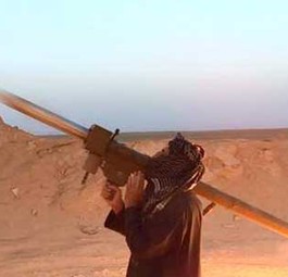 Isis-Rebell mit chinesischem FN-6 Manpads: Gefahr für Flieger.