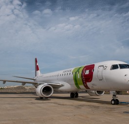 Embraer E190 of Tap Express.