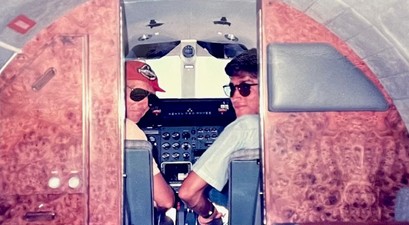 Mentor Niki Lauda und Manfred Samhaber im Cockpit.