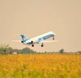 Flieger von Dniproavia: Die Airline schrumpft.