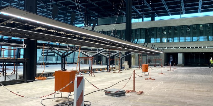 Insgesamt entstehen in der Halle vier Check-in-Inseln mit 112 Check-in-Schaltern und -Automaten.