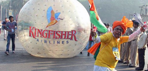 Werbung für Kingfisher am Mumbai Marathon 2012: Wieder voller Hoffnung.
