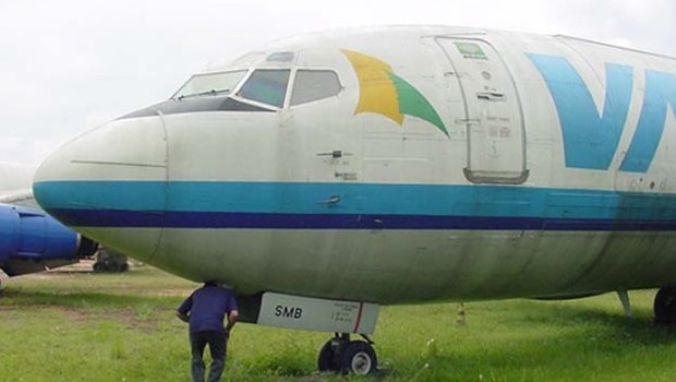 Boeing 737-200 mit der Kennzeichnung PP-SMB. Standort: Flughafen Manaus. Mindestpreis: 5930 Euro.