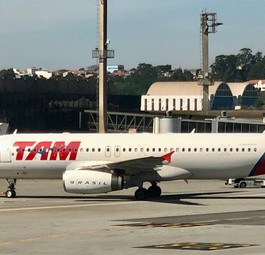 Airbus A320 von Latam: Die ältesten Exemplare tragen noch die lackierung der Vorgängerairline TAM.