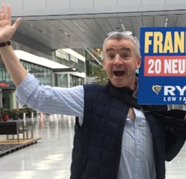 Ryanair-Chef Michael O’Leary: Wirft sich auch gerne selber mal in Pose.