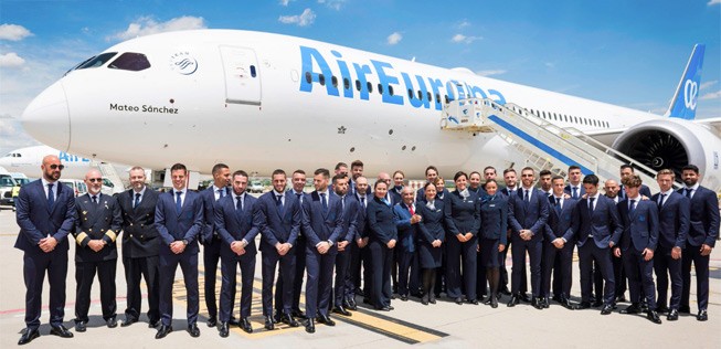 Das spanische Team: Air Europa beförderte Ramos, Iniesta und Co.