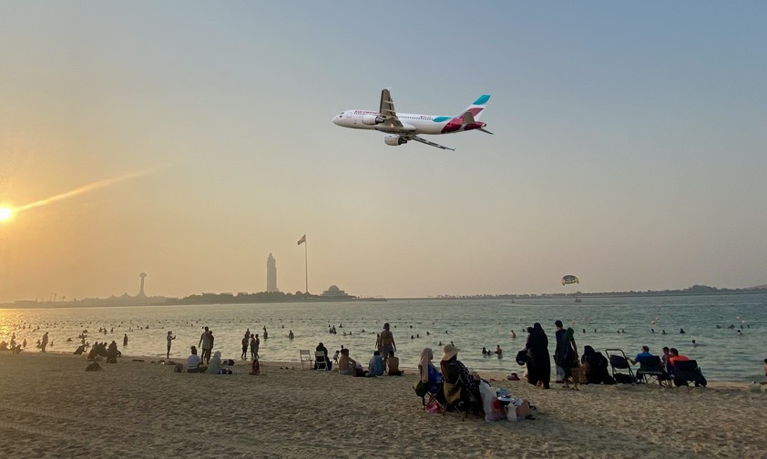 eurowings abu dhabi strand