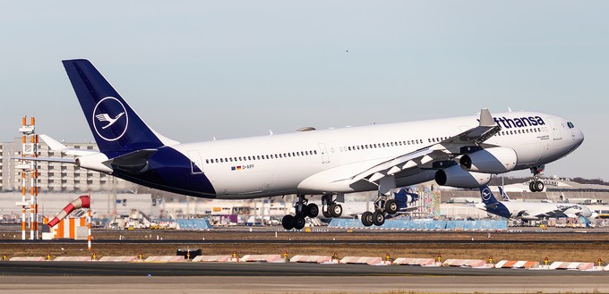 Lufthansa setzt 15 A340-300 ein und...