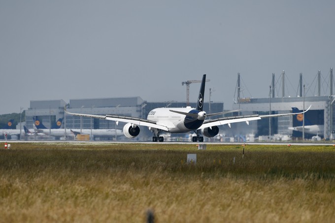 Das sind Deutschlands kritische Flughäfen: Der Airport München brachte es im vergangenen Jahr auf fast 48 Millionen Passagiere. Noch mehr Reisende...